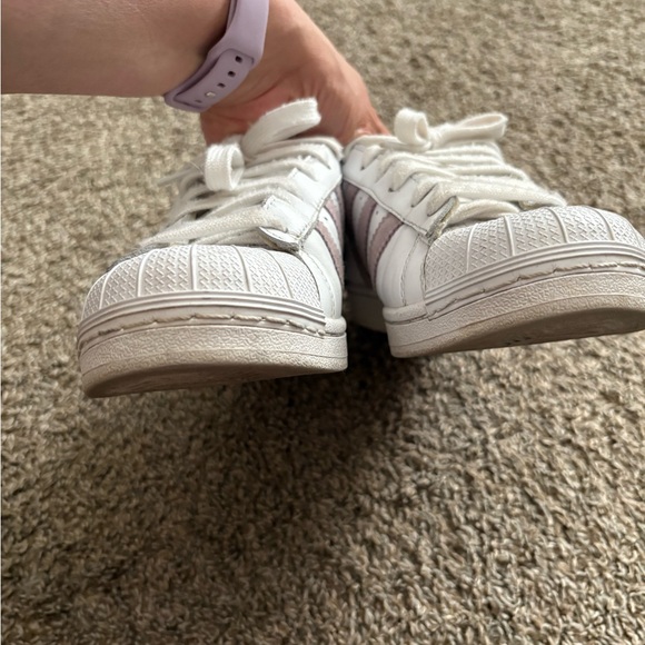 Adidas Superstar White and Light Purple Shoes - Picture 4 of 7